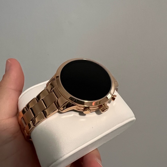 Michael Kors Access Gen 4 Runway Smartwatch Rose Gold - Picture 6 of 6